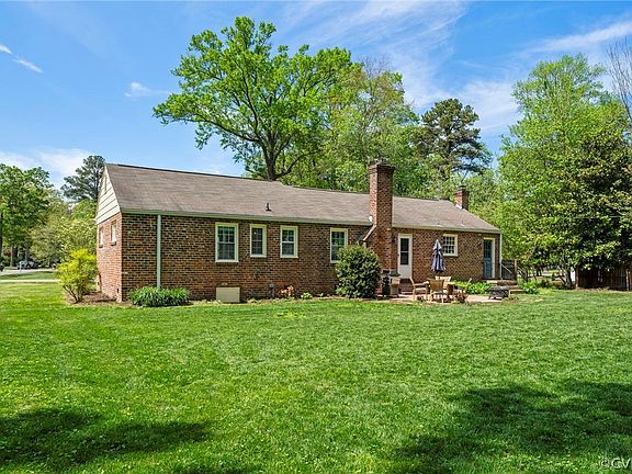 4th image of 2841 Penrose Dr