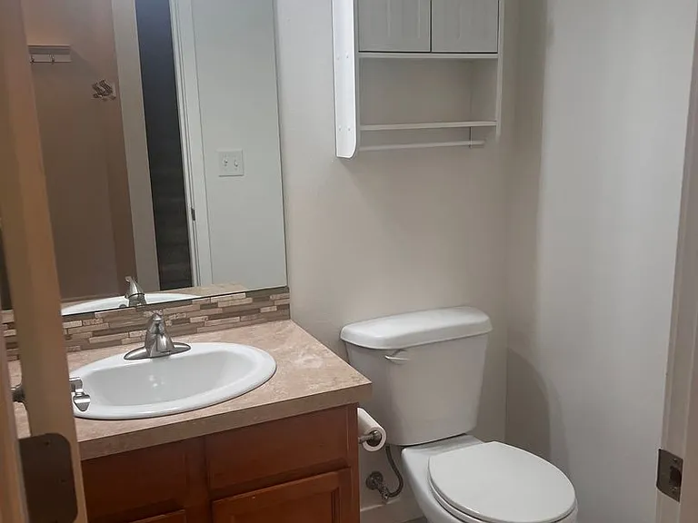 4704 Hadley St — Photo 16