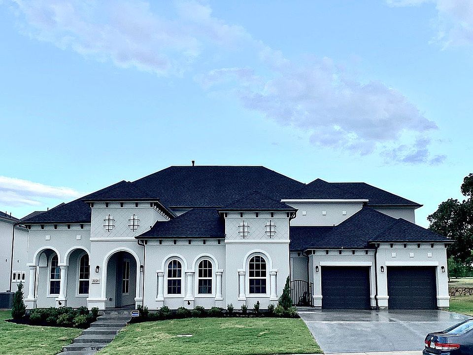 2nd image of 2221 Rickenbacker Dr