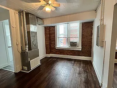 19 1/2 S Yale Ave #1 — Photo 2