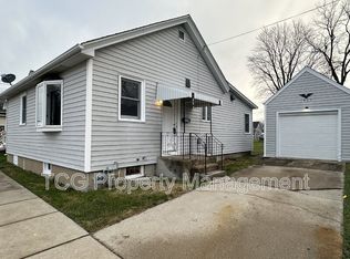 1403 Prospect Ct, Peru, IL 61354