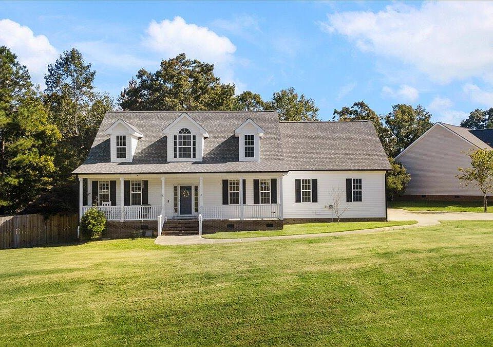 1st image of 155 Foxglove Dr