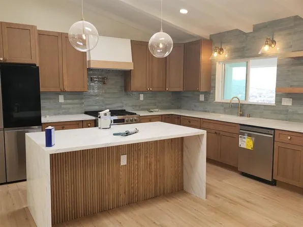 4417 Beverly Dr, La Mesa, CA 91941