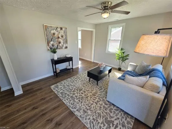 2814 Rosalee Dr, Hampton, VA 23661