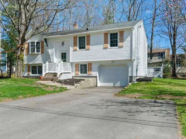 5 Sprucewood Drive, Rochester, NH 03867