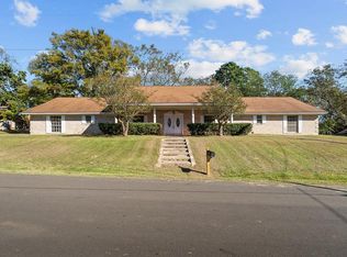 402 N Smithland St, Linden, TX 75563