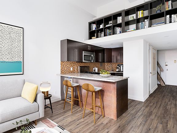 3rd image of 350 E 62nd St APT 1C