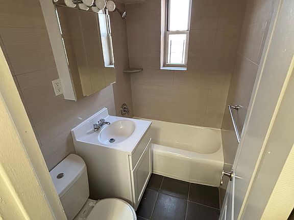 3rd image of 8746 Chelsea St APT 3B