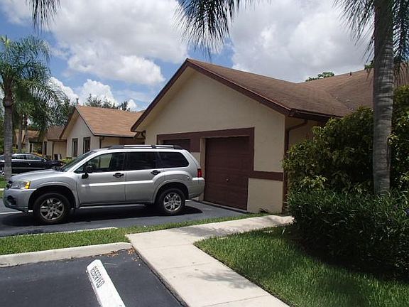 3rd image of 11153 NW 38th Pl