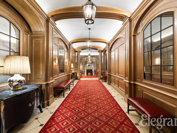 465 Park Avenue image 11 of 14