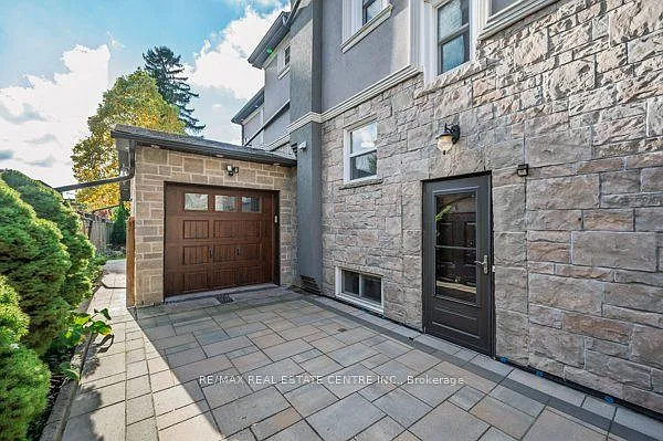71 Paisley Ave N #MAIN 2ND — Photo 5