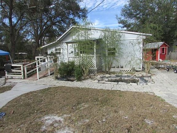 3rd image of 43415 Dixie Dr