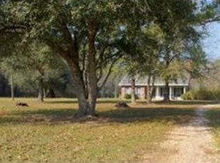 28153 Oak Knoll Rd, Abita Springs, LA 70420