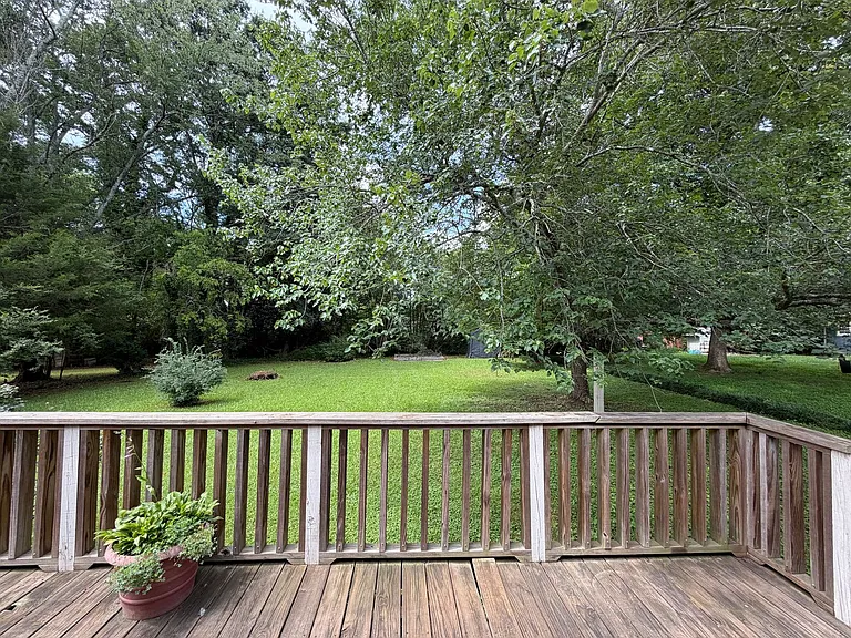 113 Hawthorne St SE — Photo 10