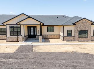 50255 Oak Park Dr, Bennett, CO 80102