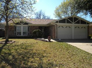 3709 Holly Springs Dr, Fort Worth, TX 76133