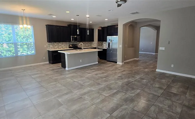 7564 Bishop Square Dr — Photo 21