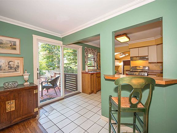 4th image of 26 Deering St