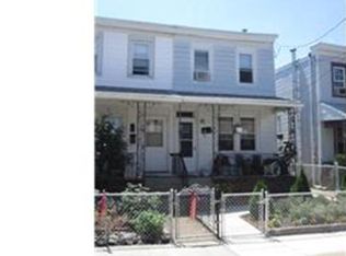 7 W 8th St, Marcus Hook, PA 19061