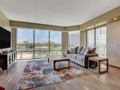 322 Karen Ave Unit 301, Las Vegas, NV, 89109