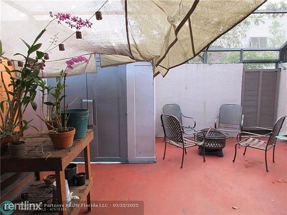 4th image of 12252 NW 11th St