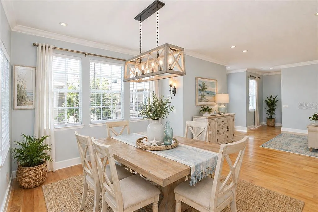 3 bed, 3.5 bath, 2000 sqft, $3,895 — Photo 4