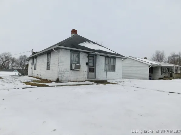 708 N Hayes Avenue, Salem, IN 47167