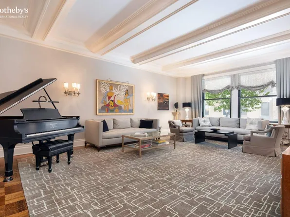 930 Park Avenue 2N image 3 of 13
