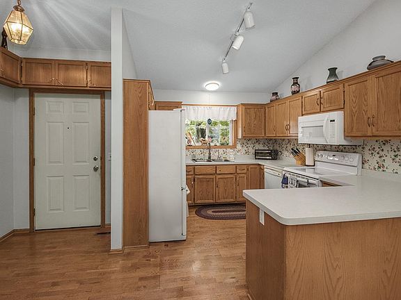 5th image of 3780 Shannon Dr