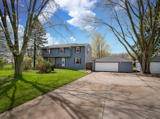 3055 Newark Dr, West Bend, WI 53090