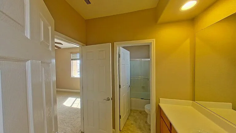 1692 Woodhaven Cir — Photo 35