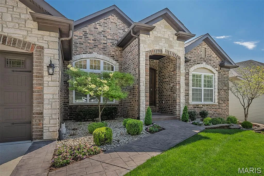 342 Harbor Bluff Dr photo 1
