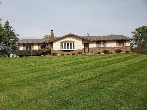 30855 Hickey Rd, Chesterfield, MI 48051