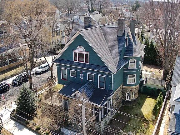2nd image of 42 The Blvd St