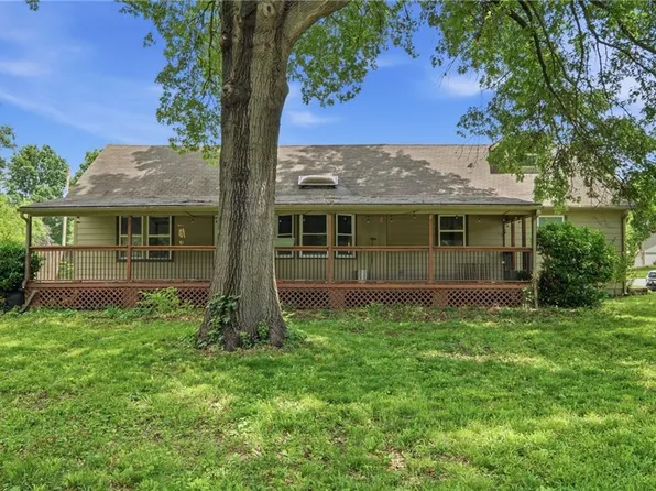 3209 N 155th St, Basehor, KS 66007