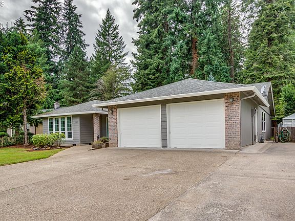 2nd image of 6620 NE 19th Ave