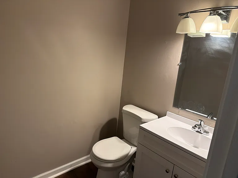 4979 Mercedes Dr — Photo 12