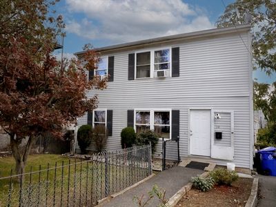14 Winter St, Hyde Park, MA, 02136