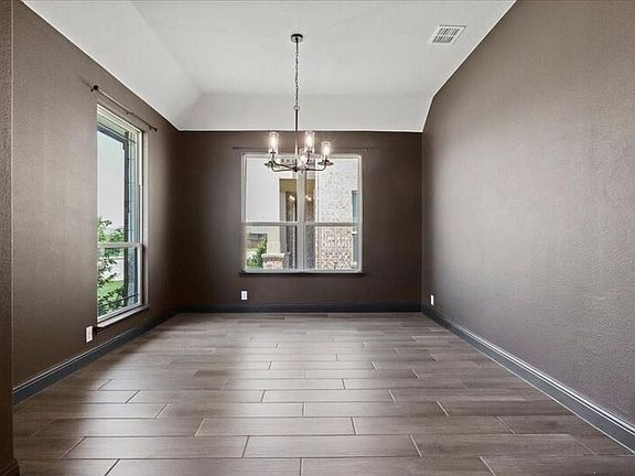 2nd image of 3005 Knoxbridge Rd
