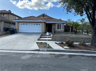 532 Hayes Cir, Corona, CA 92879