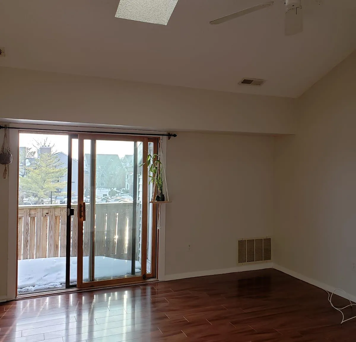 1 bed, 667 sqft, $1,950 — Photo 2
