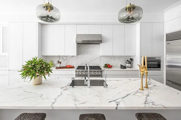 Sold by Pinkwater Select | media 34