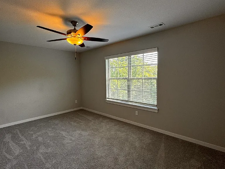 2369 E Amherst Aly — Photo 20