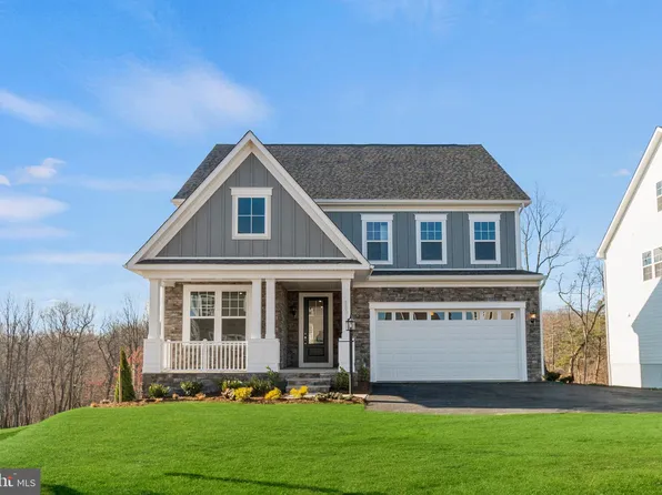 1861 Serviceberry Rd, Dumfries, VA 22026