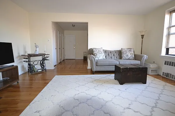 Rented by Dwell Residential Inc | media 38