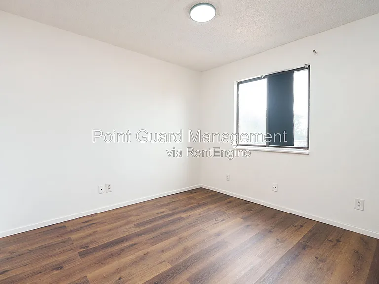 Midtown Place Apartments — Photo 36
