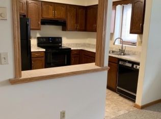 1717 S Alpine Rd APT 2, Rockford, IL 61108