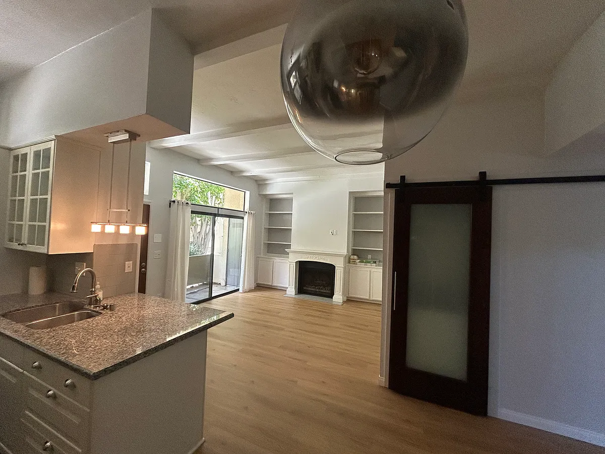 Building Photo - 3744 Arnold Ave #4