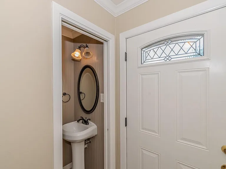 6130 Afton Ln — Photo 7