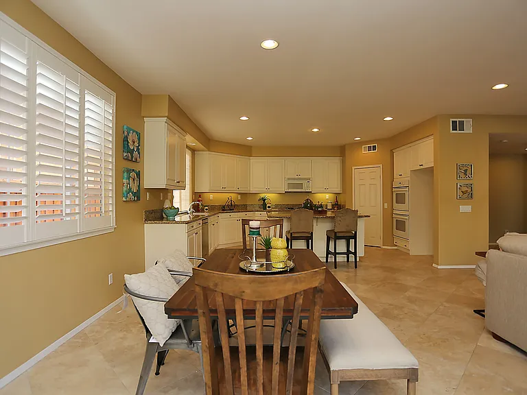 45290 Willowick St — Photo 11